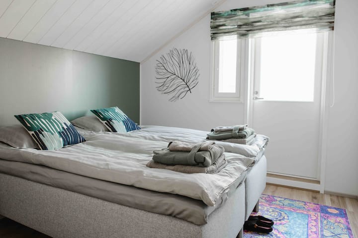 Upstair's bedroom, one of them Included also clothing storage and hangers. 