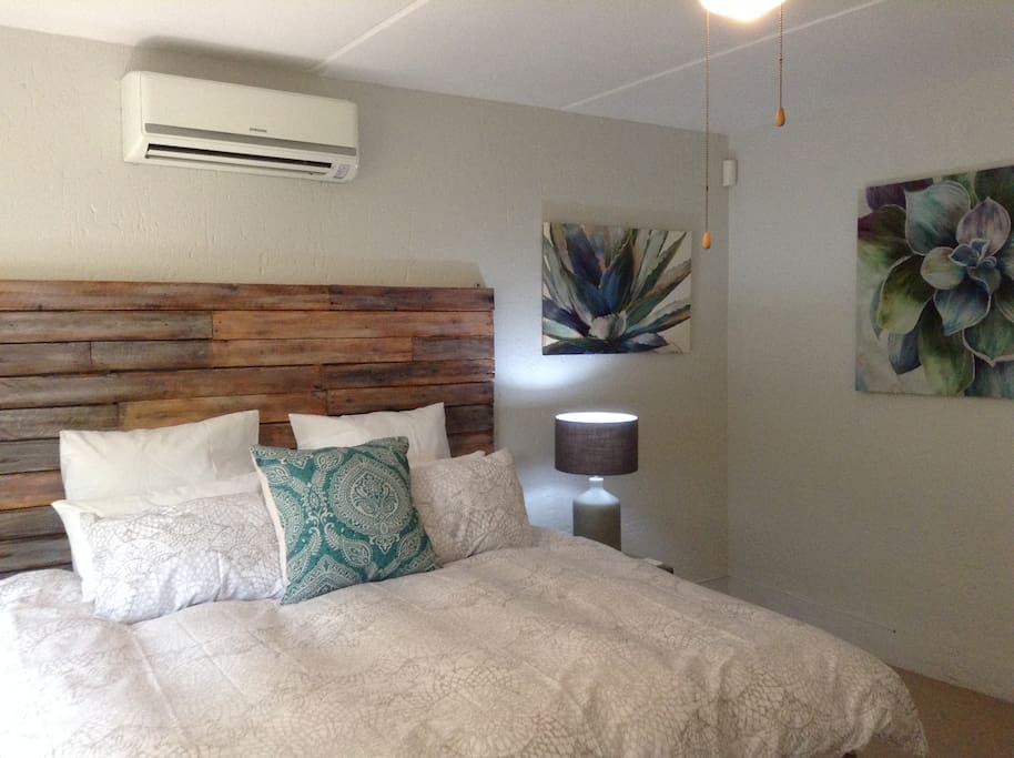 Master bedroom king bed