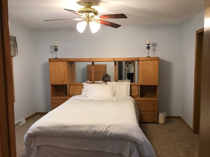 ห้องนอนใหญ่