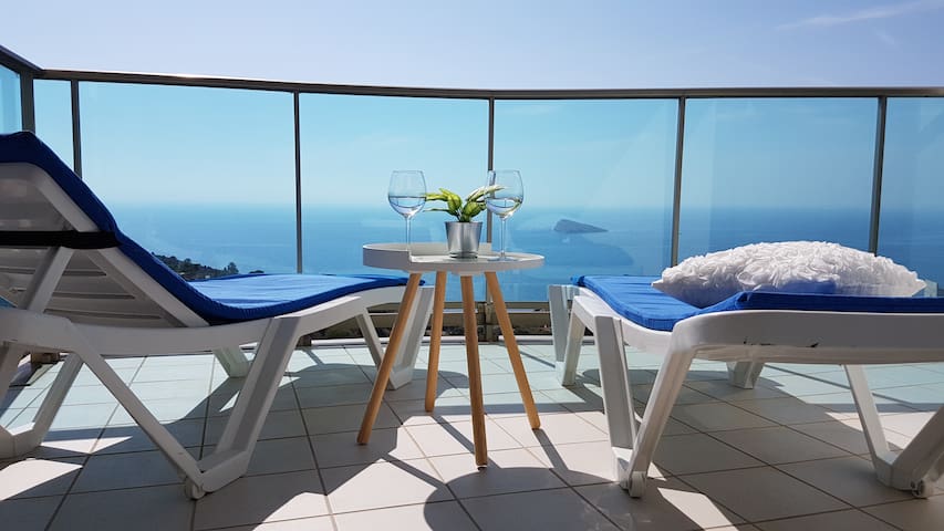 1-Bedroom Apartment on the 34th floor