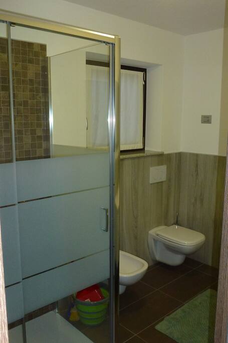 BathRoom 1PAOLO