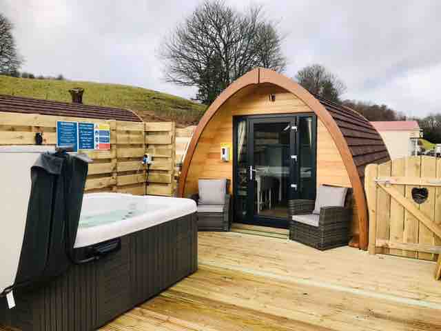 Dark Skies Luxury Pod with Hot Tub Cabins for Rent in South Ayrshire