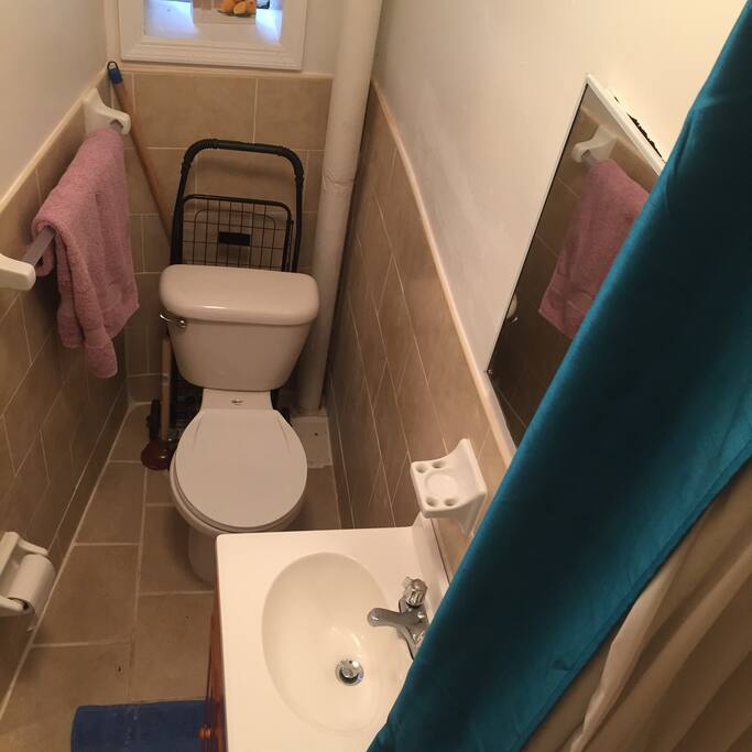 Super clean bathroom with bubble bath tub.