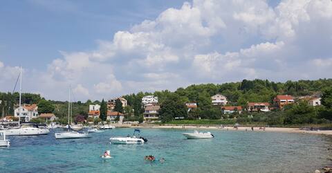 Top performing Airbnb: ***Milica Garden* ** Apartment with sea view in Prvić šepurine