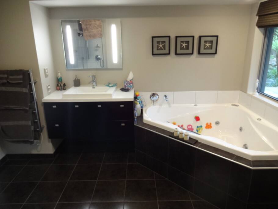 Bathroom/ensuite