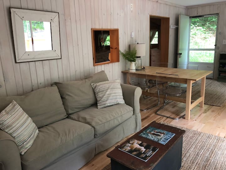 Romantic Wooded Vermont Cabin - Vermont