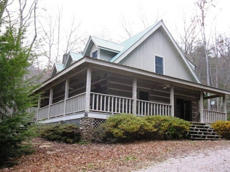 side view Ocoee river cabin rentals
