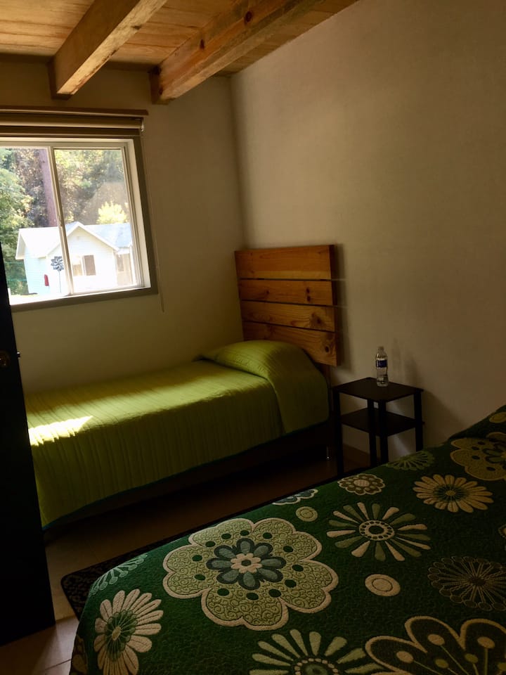 საძინებელი 1