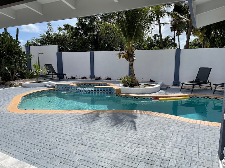 Casa Blanca - Aruba