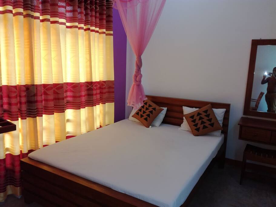 room 7 inside