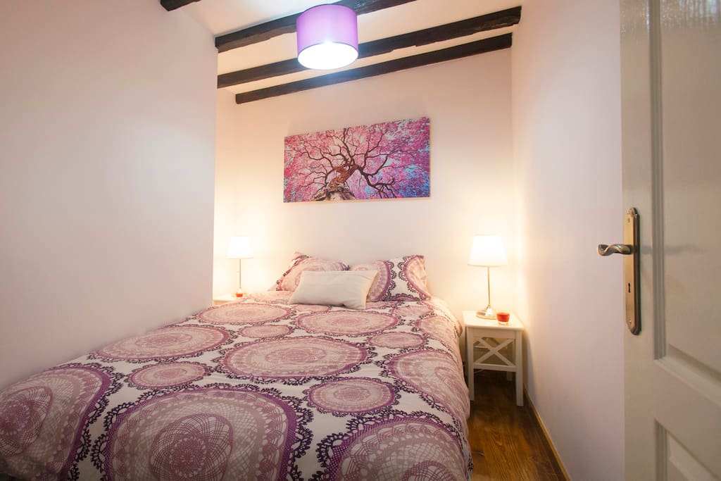 room whit double bed, bed linen included