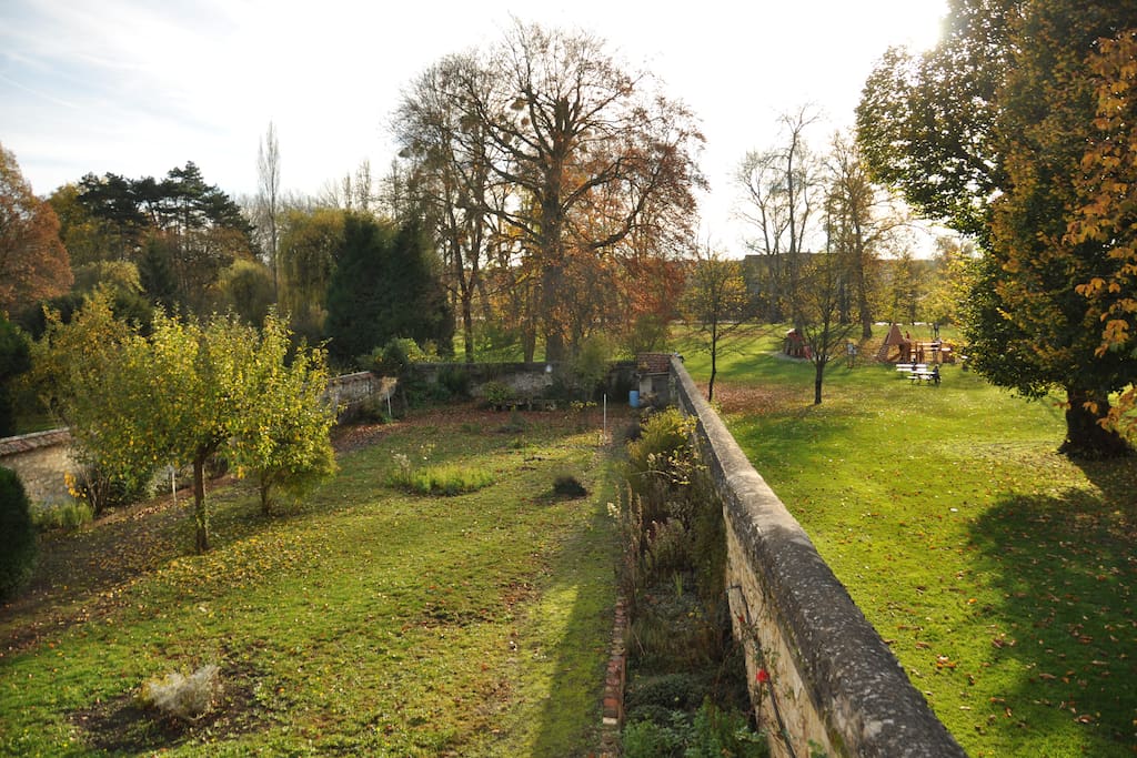 Le jardin au sein du parc de la Brunerie