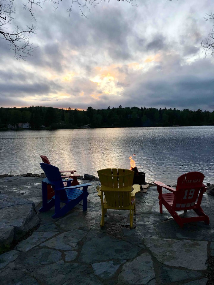 Beautiful Lakefront Cottage and Private Beachfront Houses for Rent in Kearney, Ontario, Canada