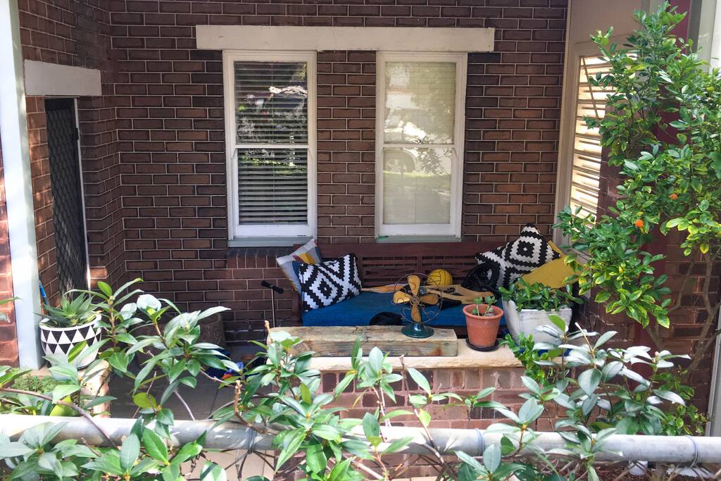 Out front with the daybed and the jasmine. Heaven.
