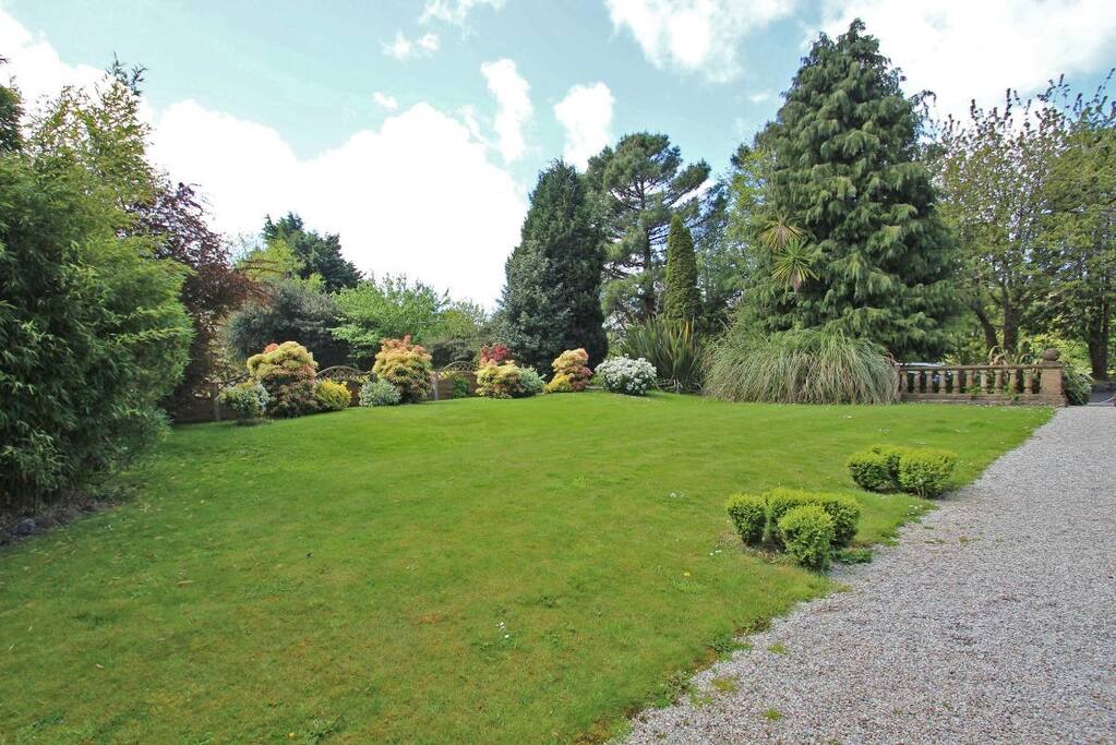 Front Gardens