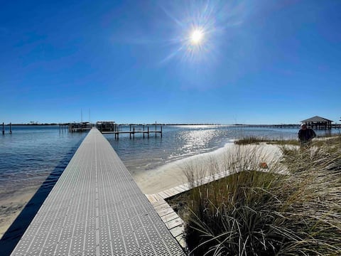Waterfront Sound Tri-level TH