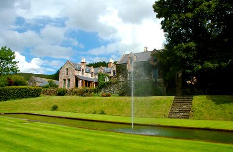 Exclusive-use Luxury Scottish house