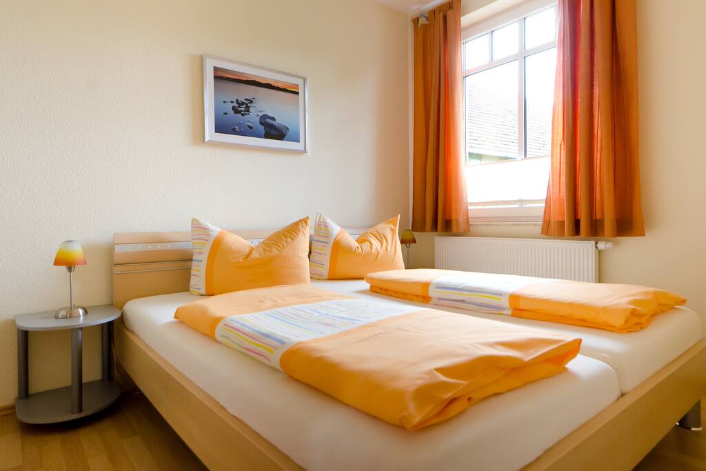 Schlafzimmer - Ferienwohnung "Mecklenburg" in Ferienwohnungen "Steffenshagen" bei Kühlungsborn/Ostsee