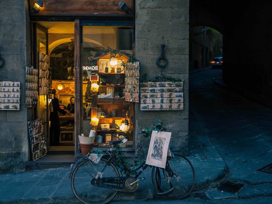 佛罗伦萨 鲜花之城的日与夜 佛罗伦萨旅游攻略 尽在airbnb爱彼迎