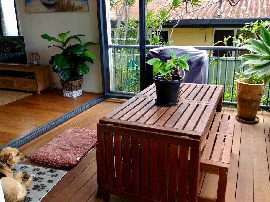 Balcony Breaky area