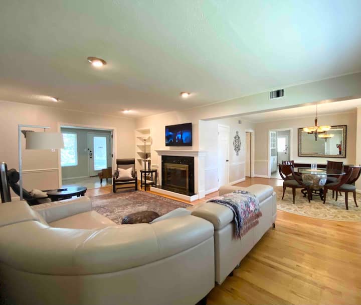 Entire 4 Bdrms, 3 Baths Med Center Retreat - Houston