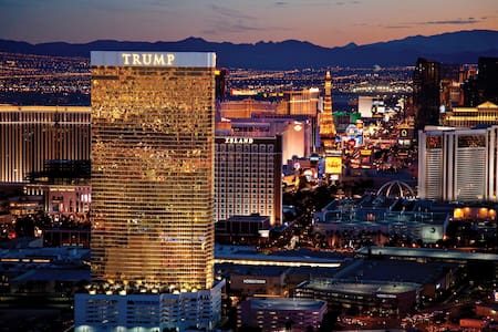 Trump Tower High Floor Strip View