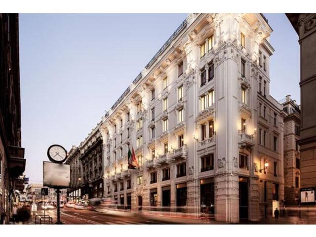 TREVI FOUNTAIN Deluxe – Your Italian Holidays gallery image 5