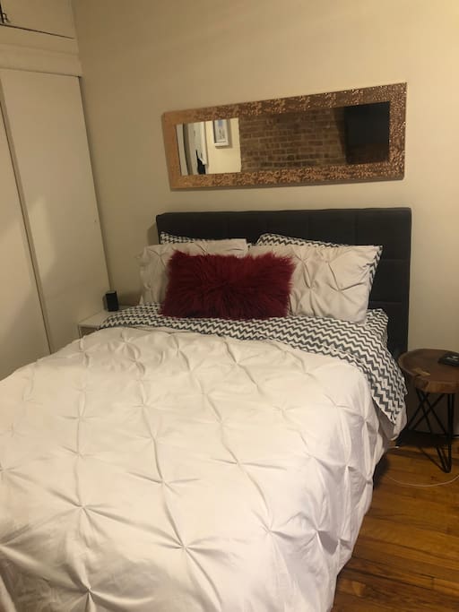 Queen size bed