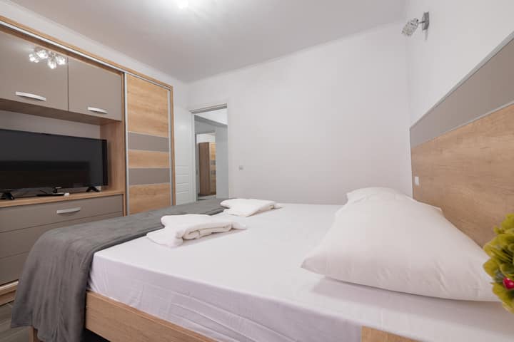 Luxury Ultracentral
