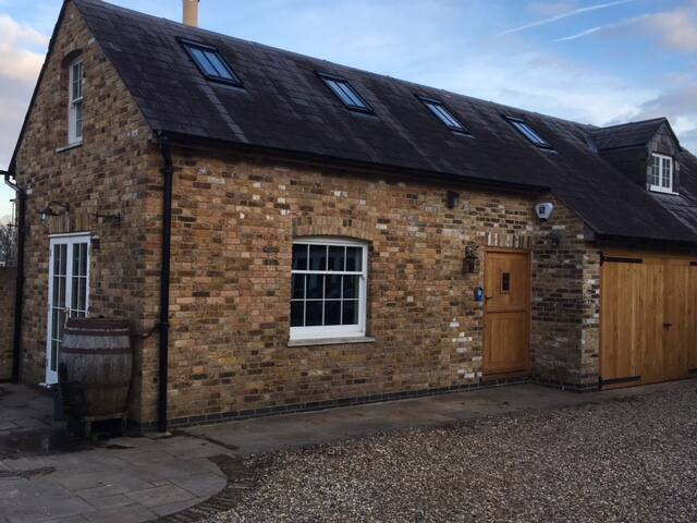 Airbnb Rickmansworth Vacation Rentals Places To Stay