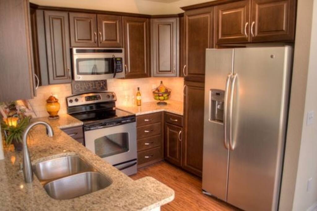 Not actual pic of my unit... Mine looks very similar. Will send on request.