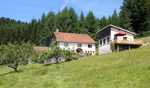 Blanche-Roche, Hütte am Waldrand