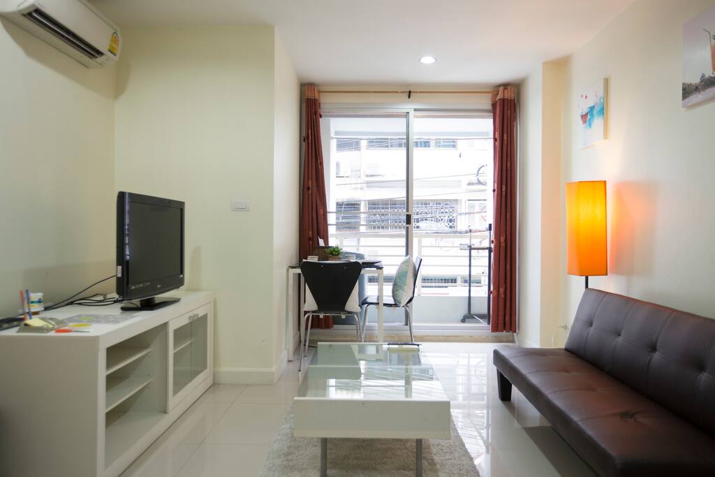 Overall living room