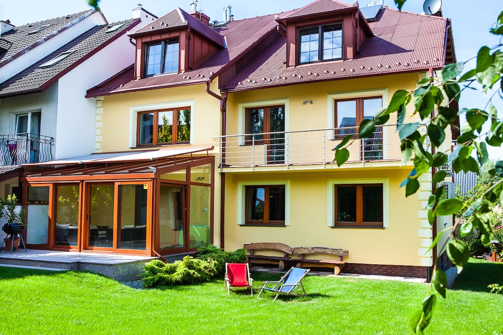 SaltApart - widok od ogrodu
