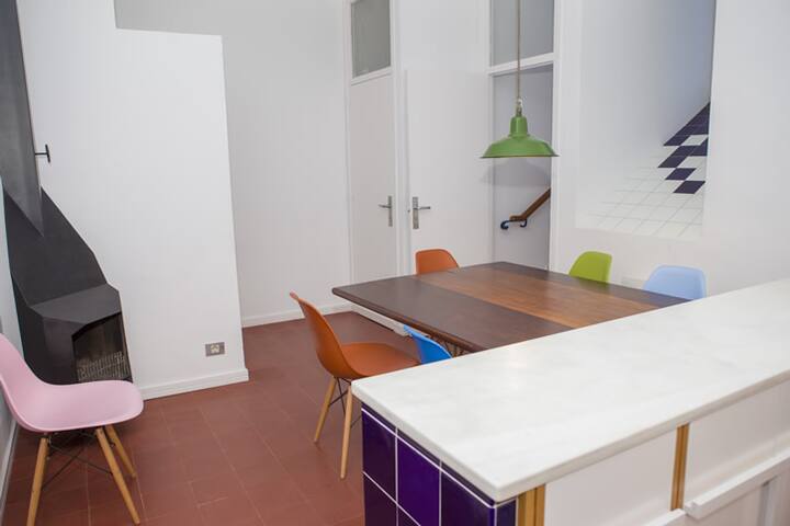 Tusquets – Casa con vista al mar y en la iglesia. gallery image 4