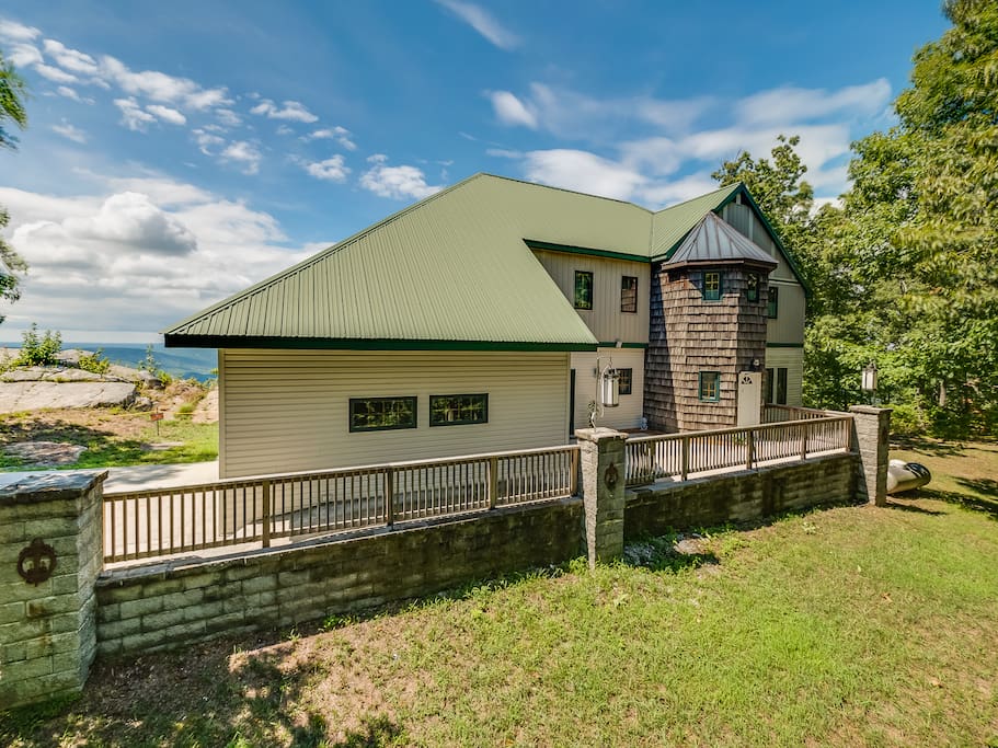 Spacious and beautiful with amazing views.