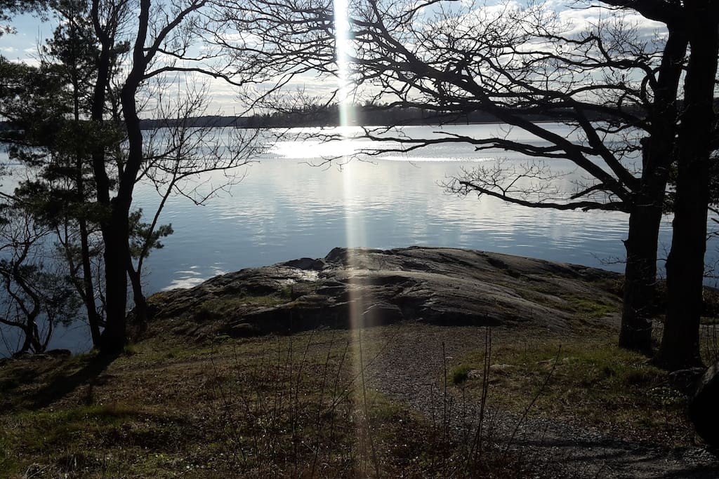 Nice beaches and cliffs along lake Mälaren!