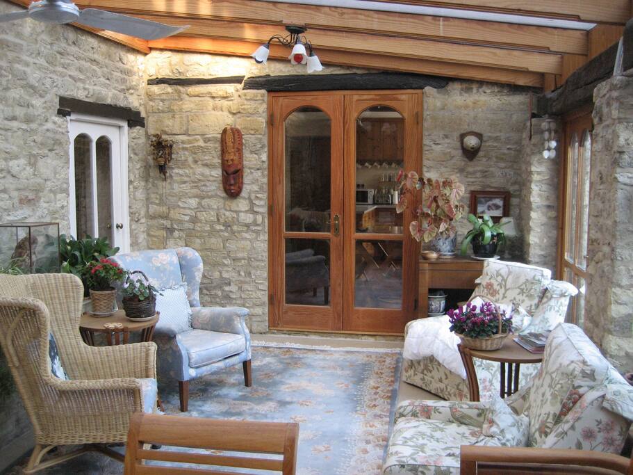 Lounge Consevatory