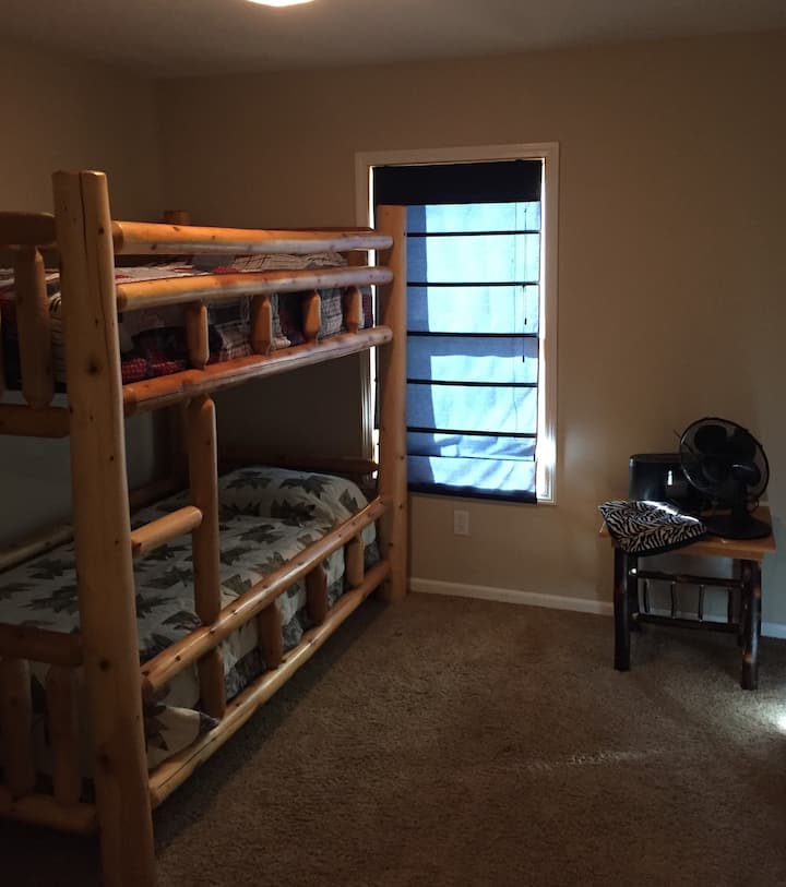 غرفة نوم Pickeral Palace 2