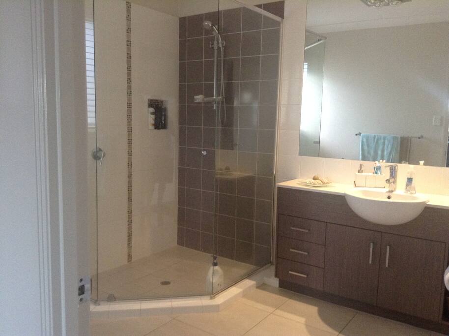 Own bathroom with shower