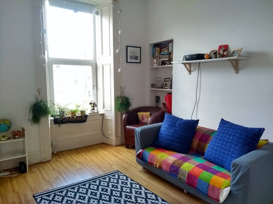sitting room/couch bedroom