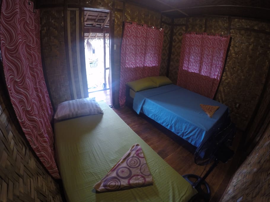 Room good for 3 with mosquito net and stand van