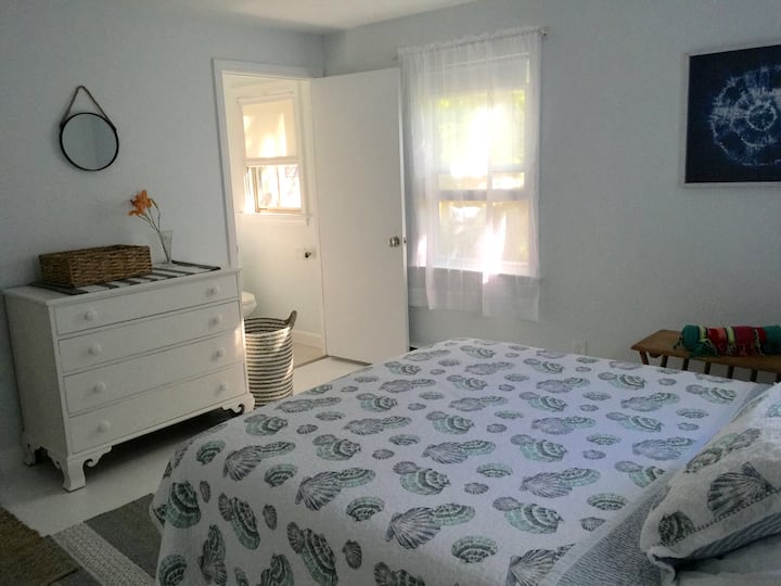 Manželská posteľ s vlastnou kúpeľňou