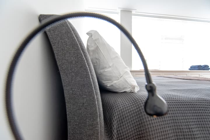 City Centre Room. Private Bathroom. Roof Terrace. - Amsterdam