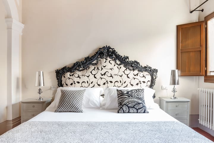 Walk to Ponte Vecchio from a Hip, Colorful Apartment