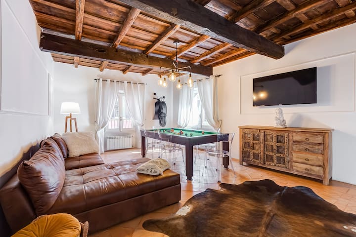 ★ ★ ★ ★ ★ NAVONA SQUARE – RomeDreamHome -Satinized
