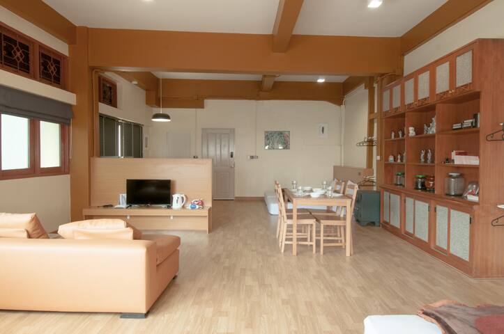 Extra large room near Khaosan up to 6 people #2