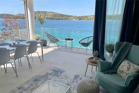 Popular Airbnb listing: Pearl House - Suite Elena in Grad šibenik