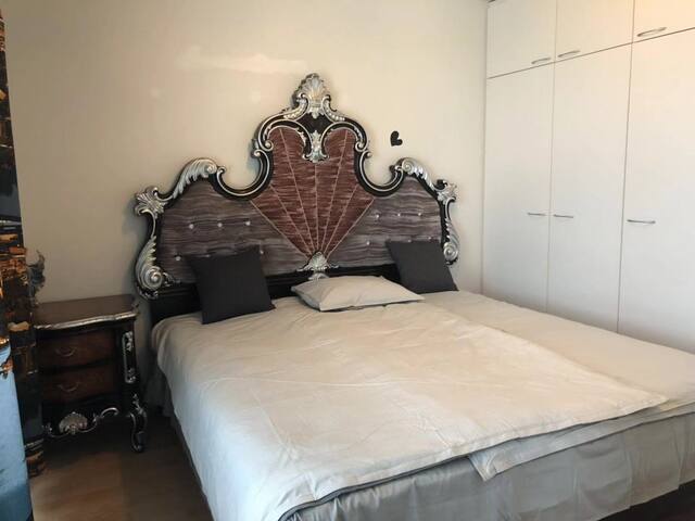 Free own sauna and  close to the airport (entire)