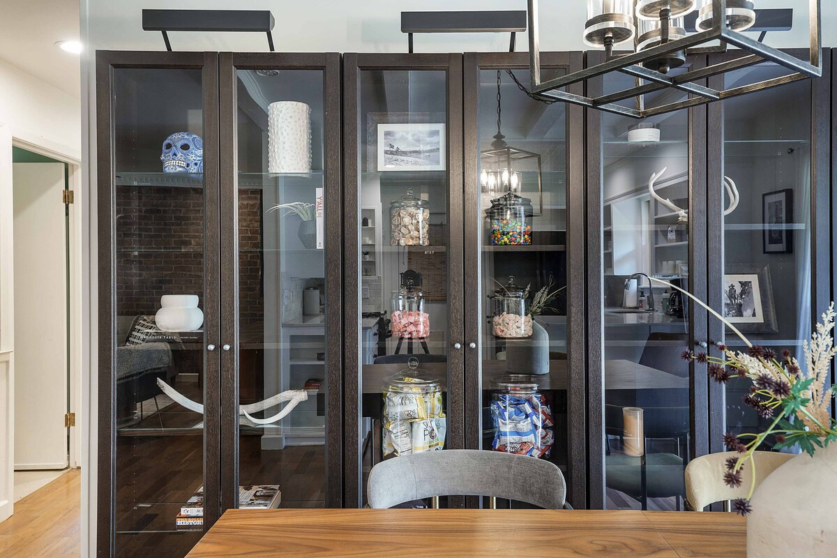 Sunny SoCo House: Explore Austin with Ease!